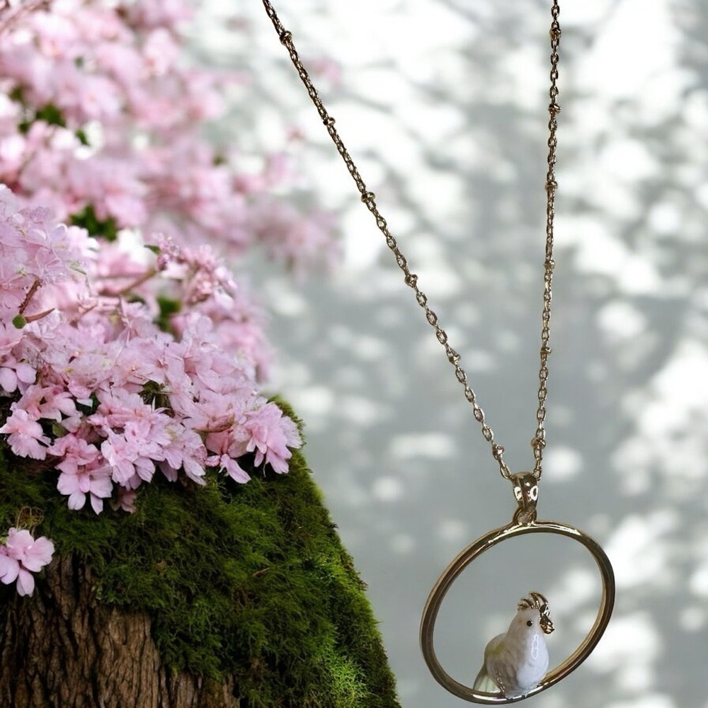 NEW White & Yellow Gold Cockatiel Bird Sitting In A Gold Hoop Pendant Necklace - Picture 11 of 16